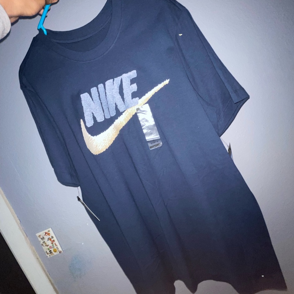 Nike shirt for men size M